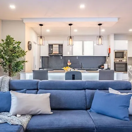 Canico Penthouse By Homie Santa Cruz (Madeira)