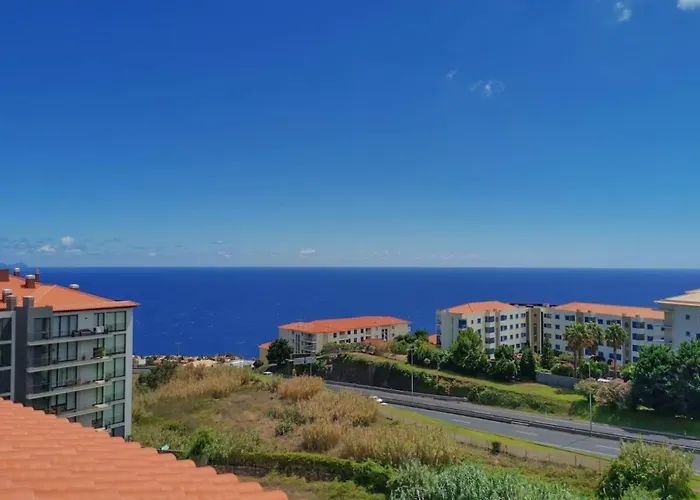 Caniço Penthouse By Homie Daire